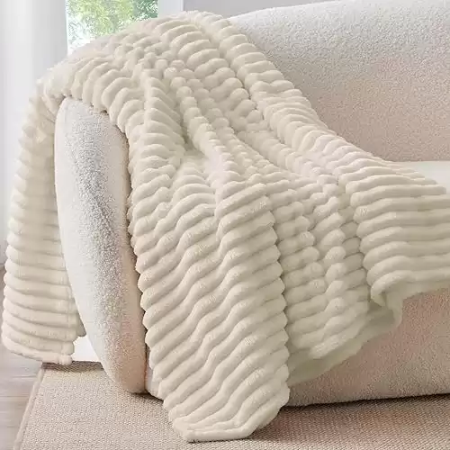 BEDELITE Fleece Throw Blanket