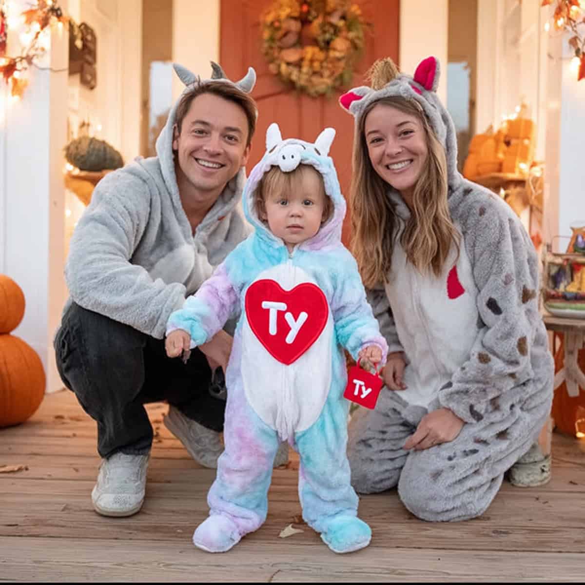Halloween Costume Ideas Family | Fit Fun And Over 40 Halloween Costume Ideas with Baby