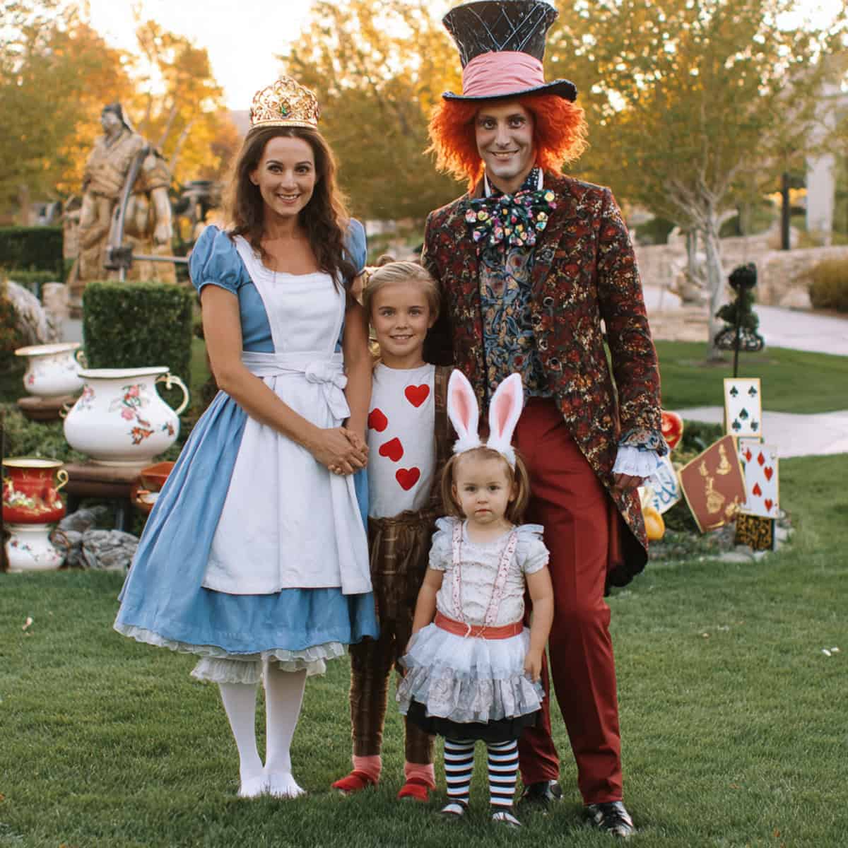 Themed Costumes That Look Amazing in Family Photos | Fit Fun And Over 40 Alice in Wonderland