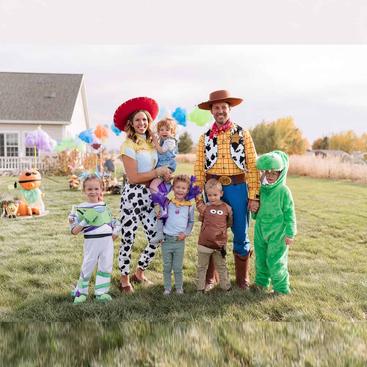 Halloween Costume Ideas for Bigger Families (5+) | Fit Fun And Over 40 Toy Story