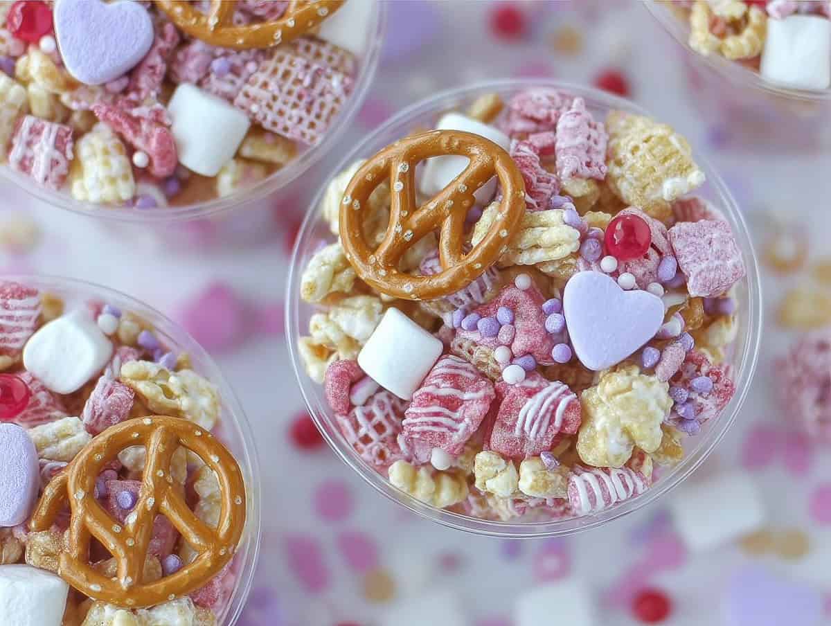 Valentines Day Snack Mix