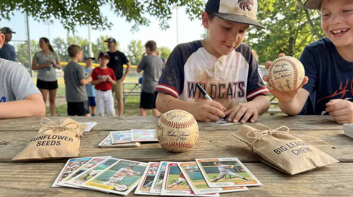 Baseball -03 | Fit Fun And Over 40 Party Favors and Keepsakes for an End of Season Baseball Party